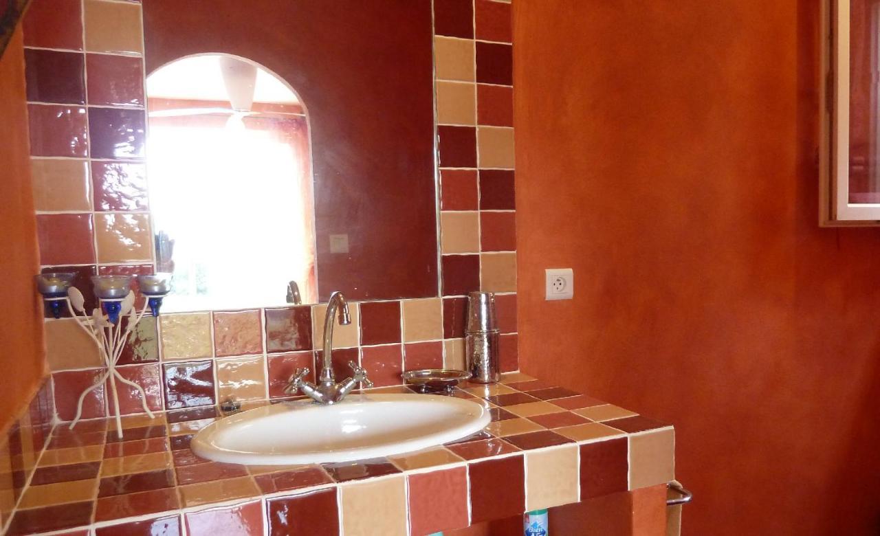 Bed and Breakfast Les Cigalous Restinclieres Exterior foto